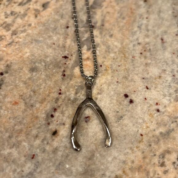 Wishbone silver woman's necklace - Picture 4 of 6